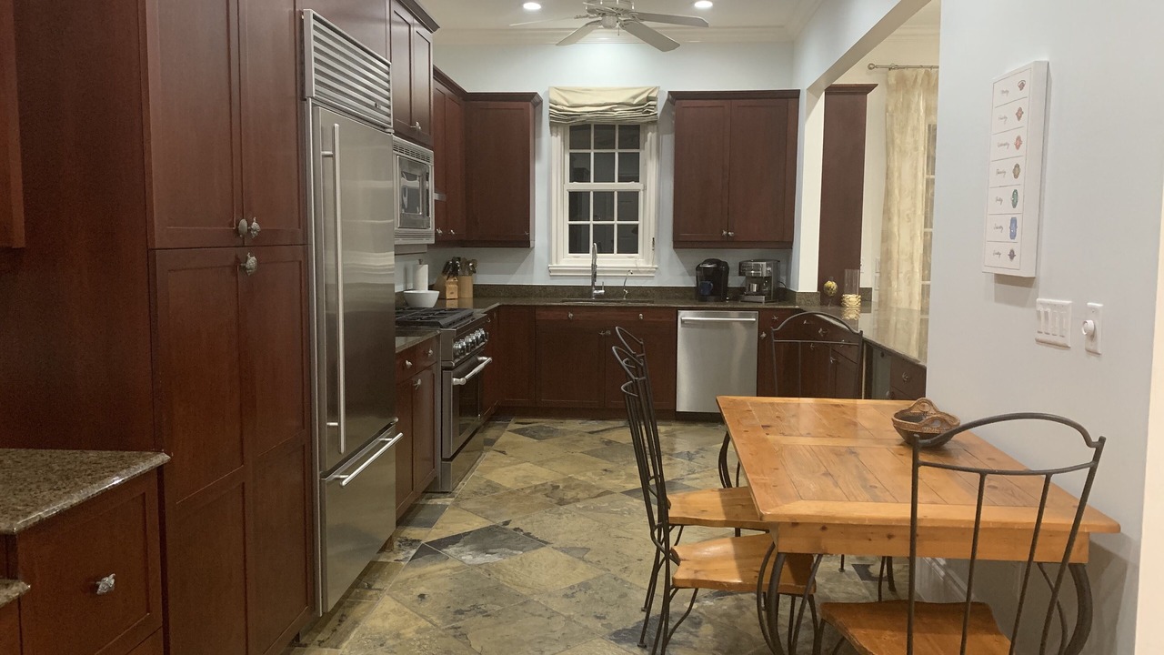 Photo of Kitchen in Idlewyld