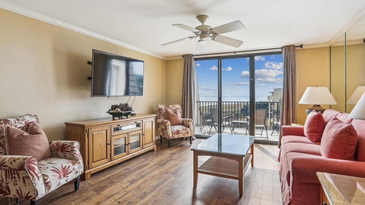 Photo of Livingroom in Folly Field