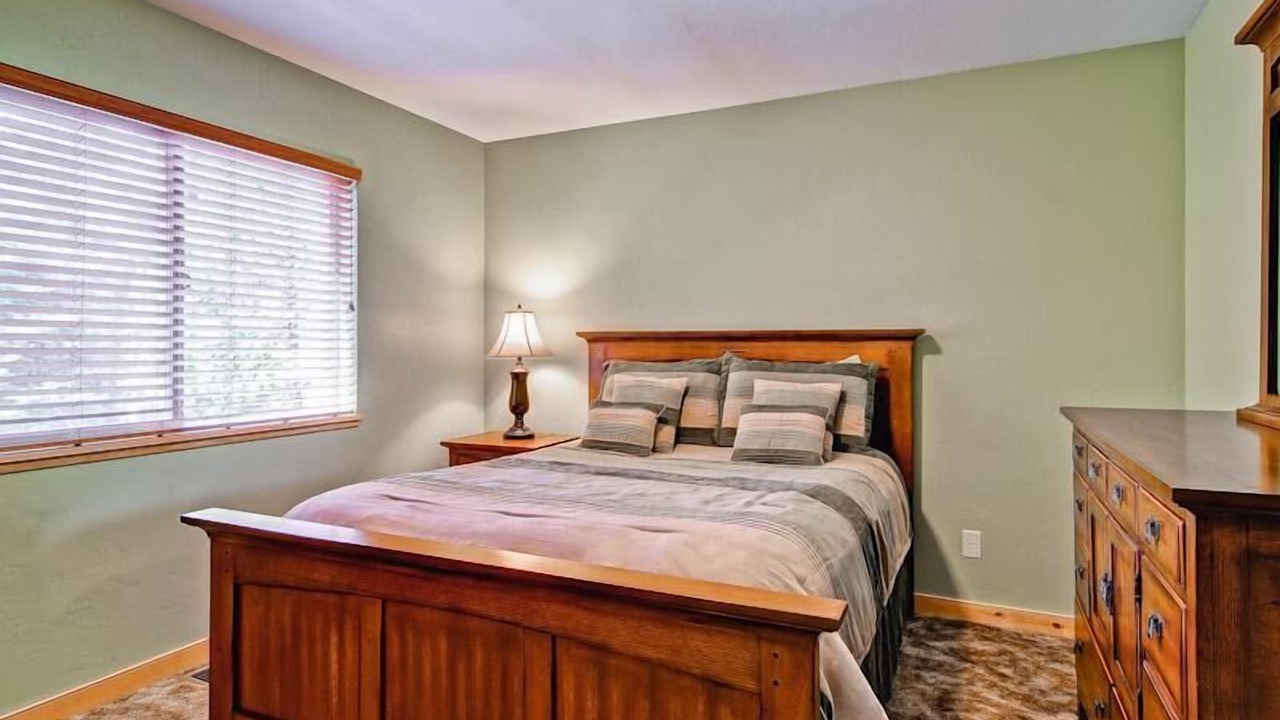 Photo of Bedroom in Yosemite West