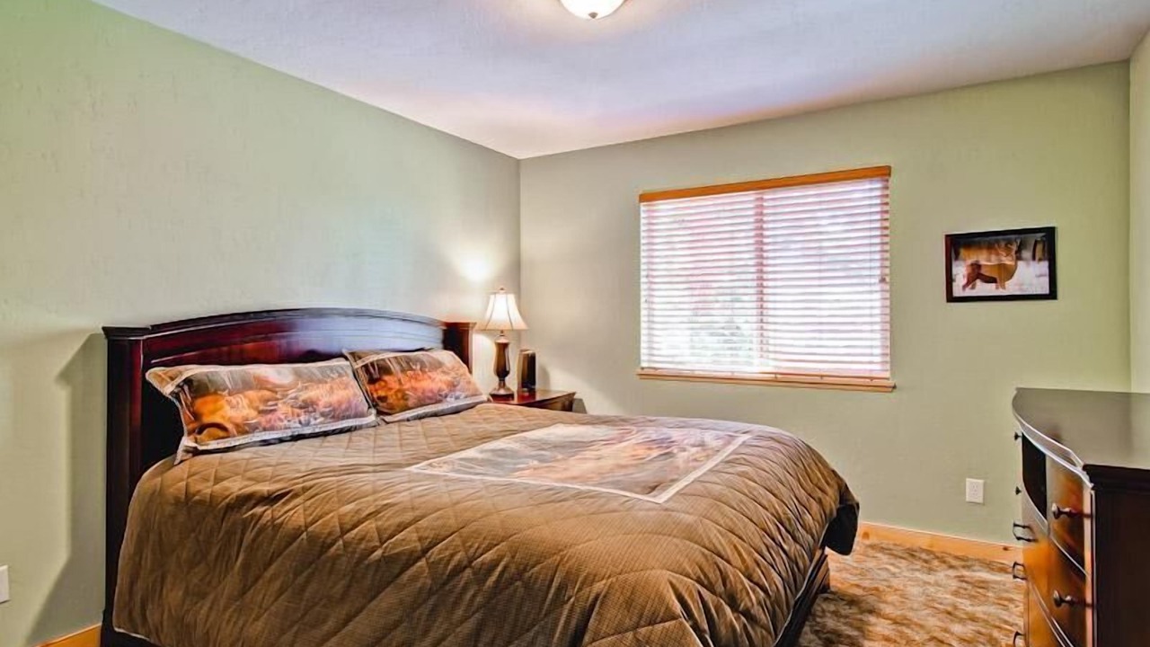 Photo of Bedroom in Yosemite West