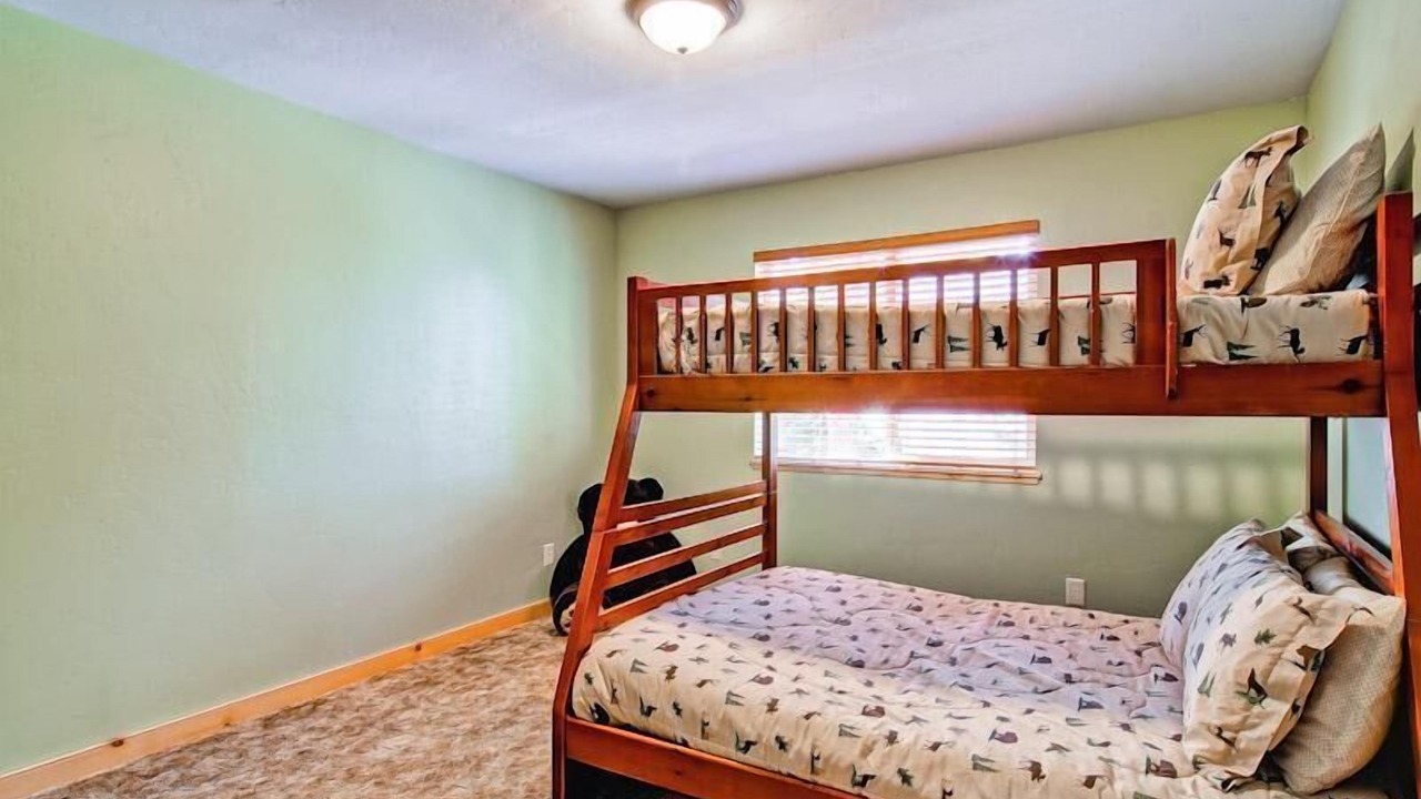 Photo of Bedroom in Yosemite West