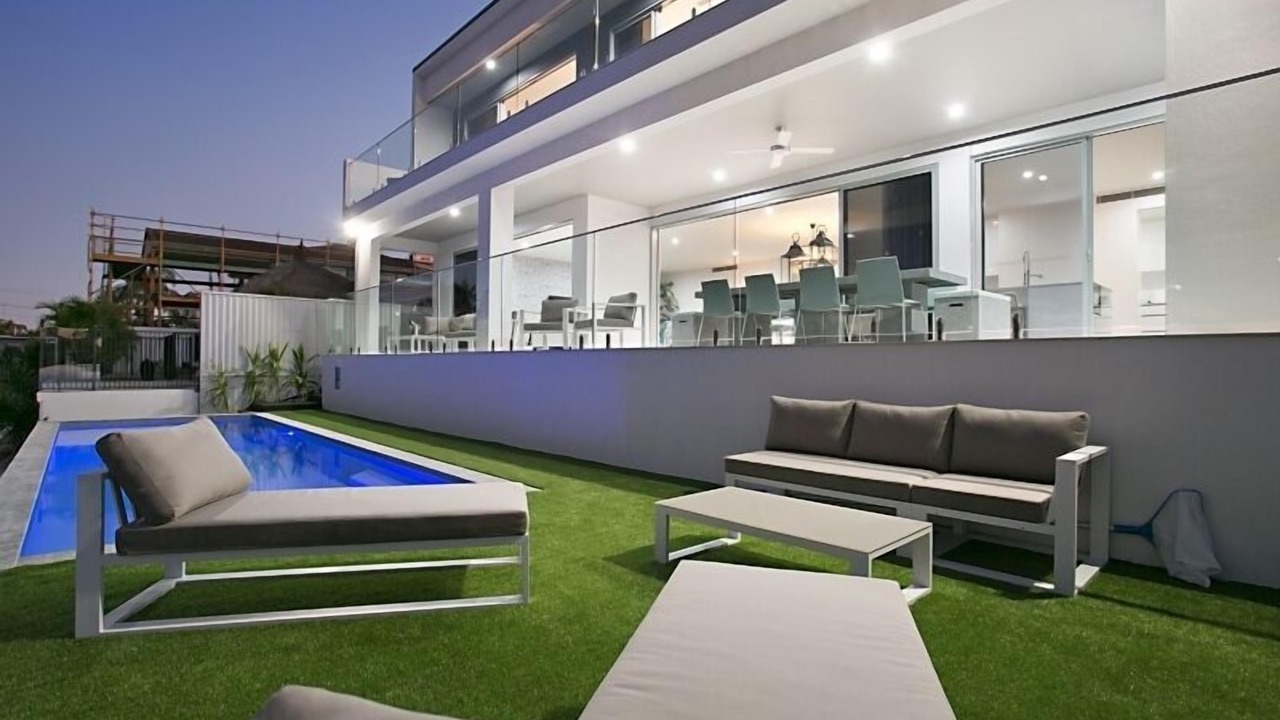 Photo of Outdoor in Broadbeach Waters