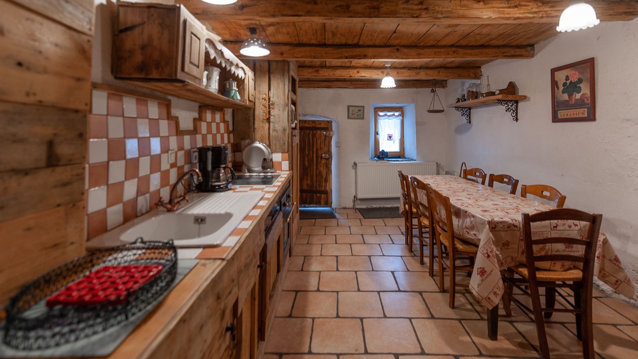Photo of Kitchen in Praranger