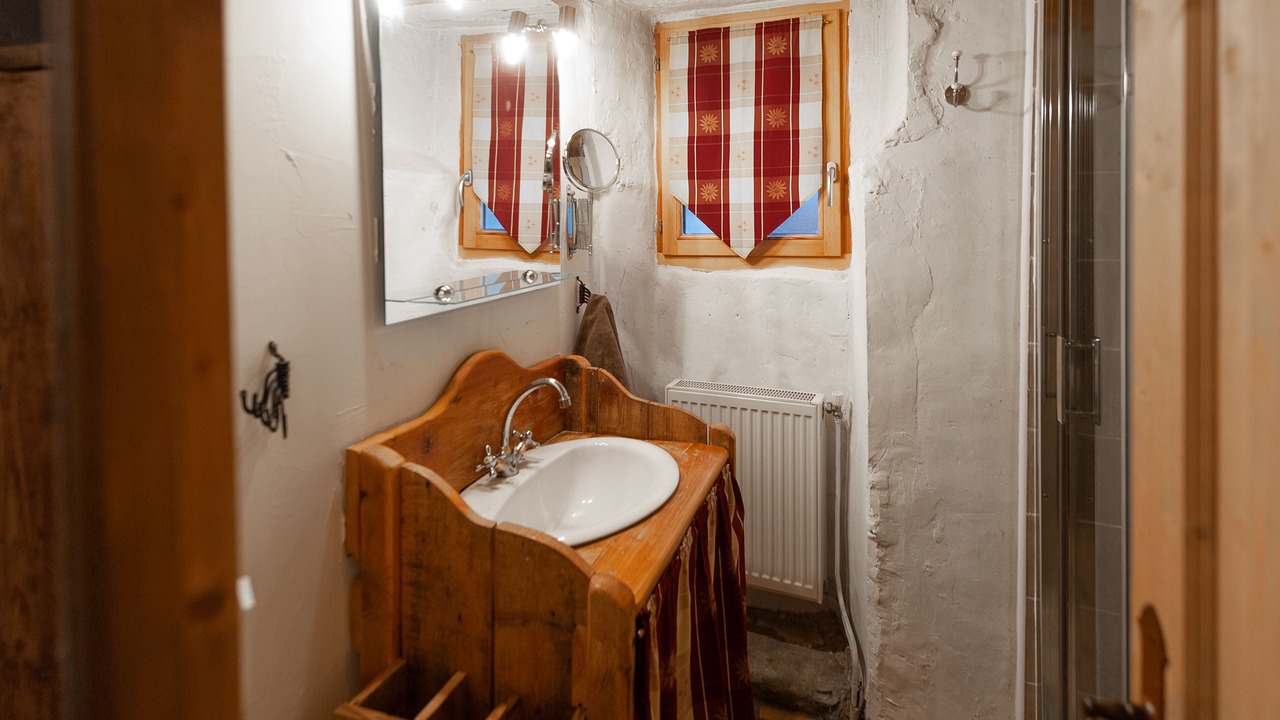 Photo of Bathroom in Praranger