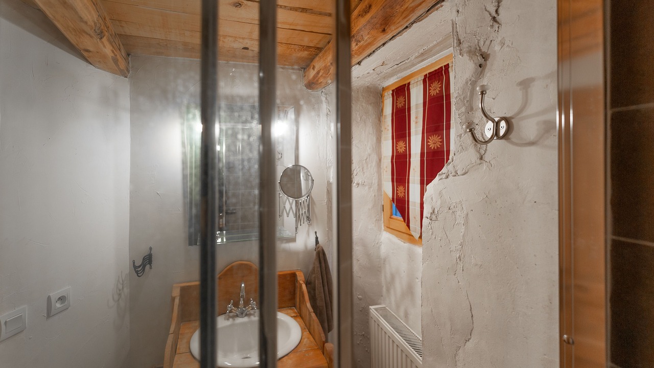 Photo of Bathroom in Praranger