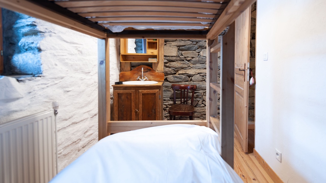 Photo of Bedroom in Praranger