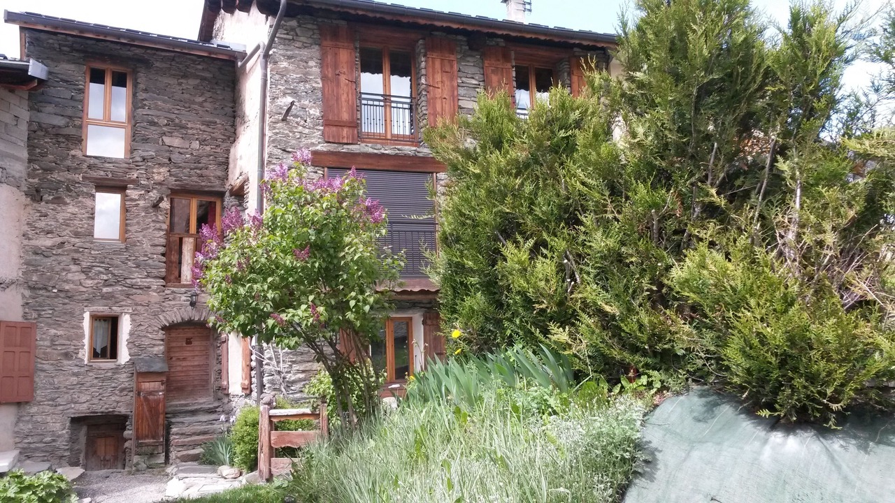 Photo of Outdoor in Praranger