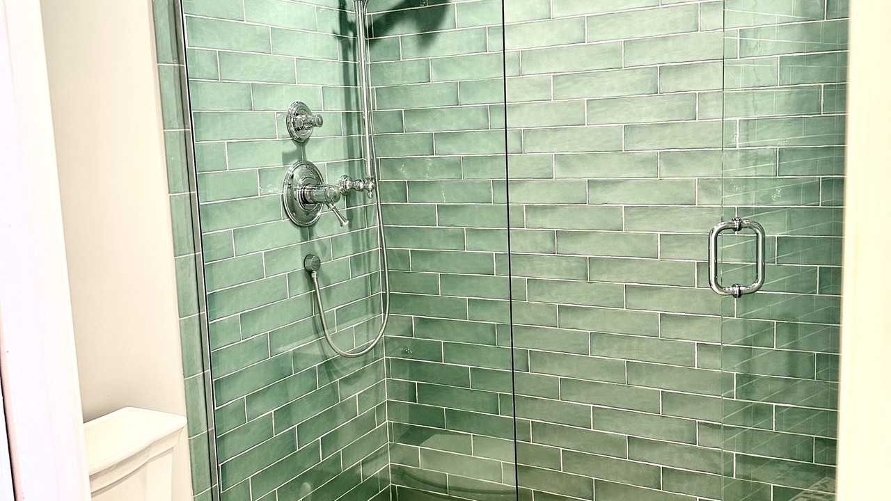 Photo of Bathroom in Park Shore