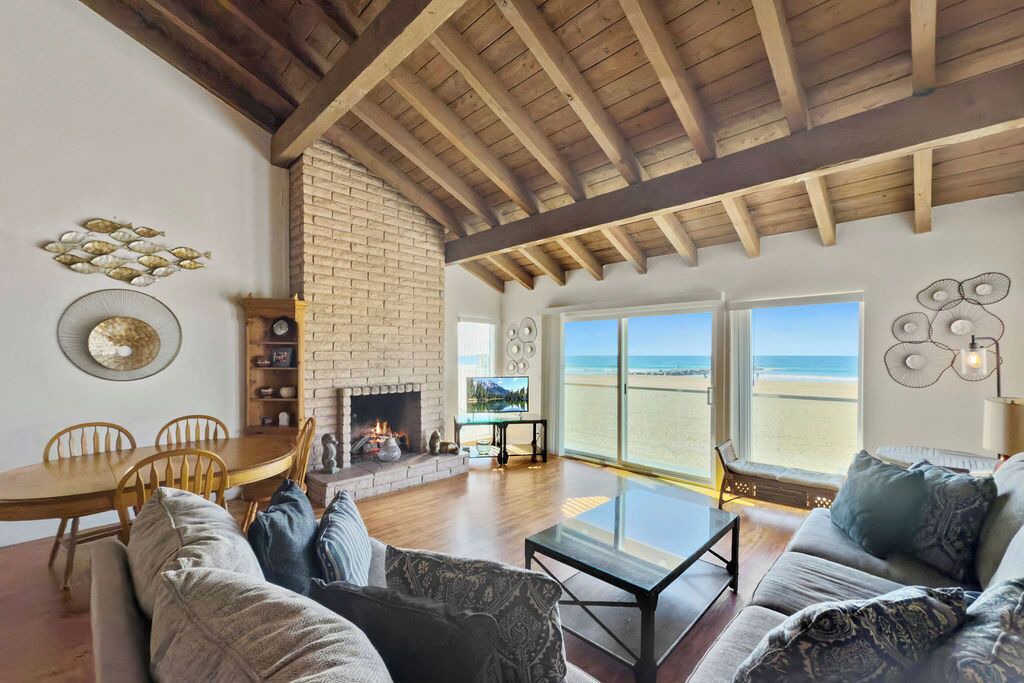 Photo of Livingroom in West Newport