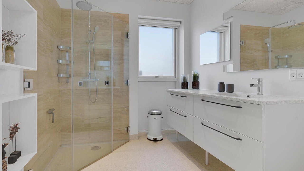 Photo of Bathroom in Diernæs