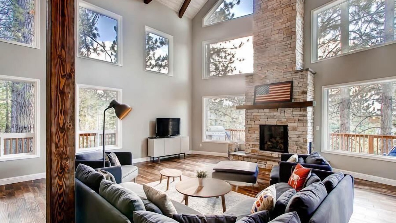 Photo of Livingroom in Yosemite West