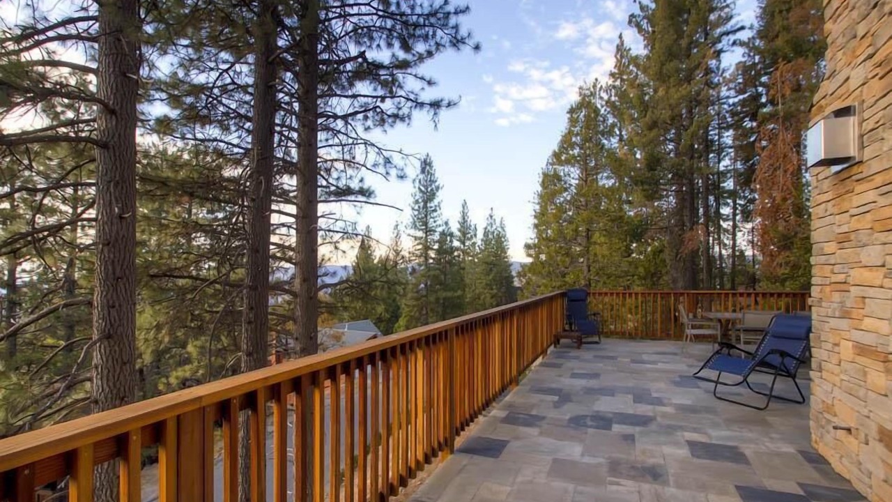 Photo of Outdoor in Yosemite West