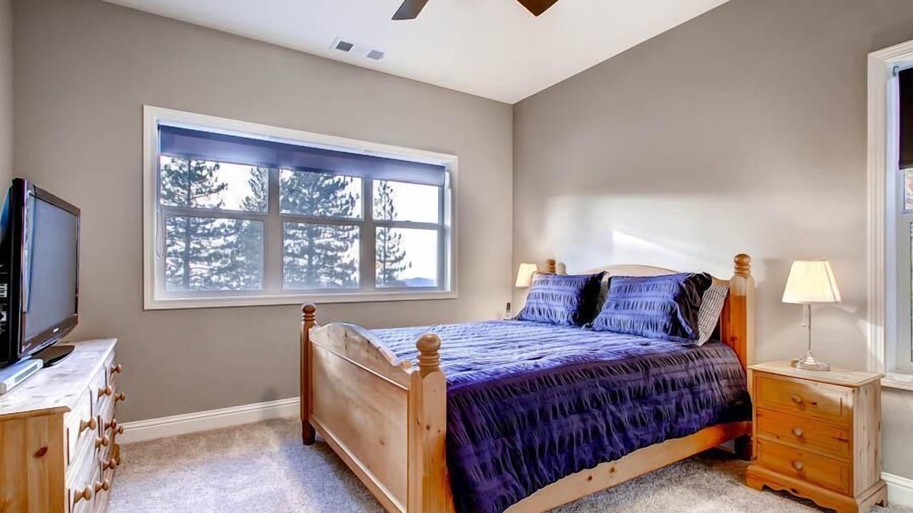 Photo of Bedroom in Yosemite West