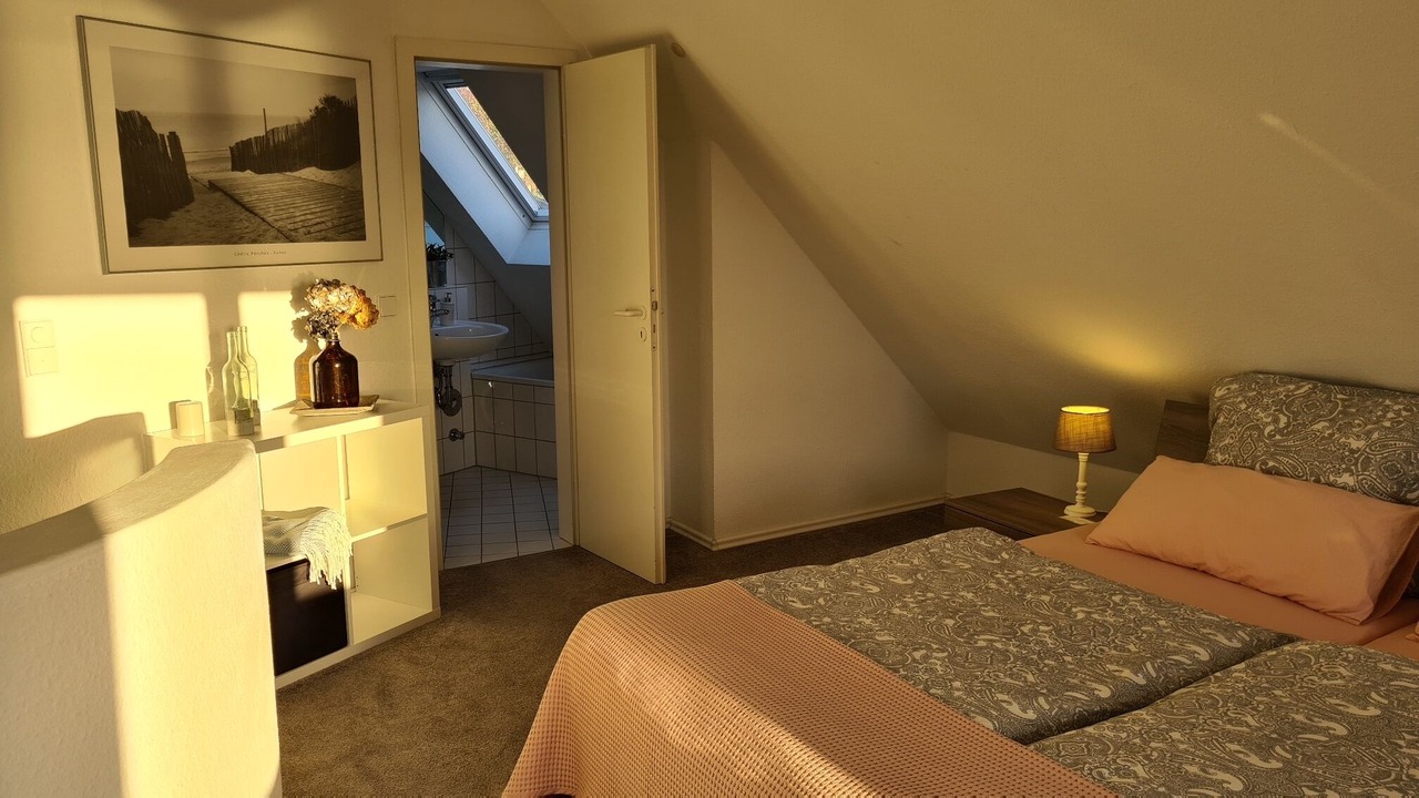 Photo of Bedroom in Moehnesee