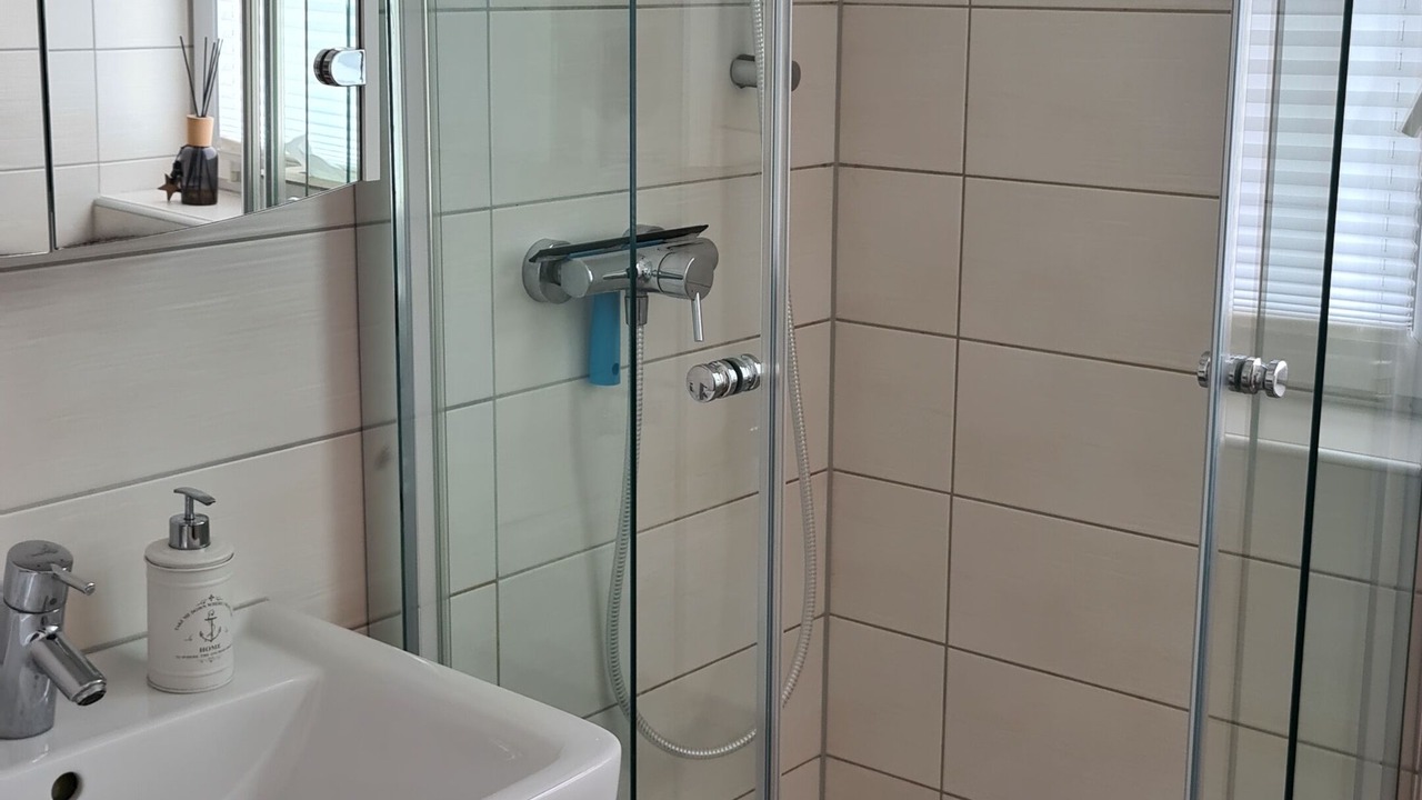 Photo of Bathroom in Moehnesee