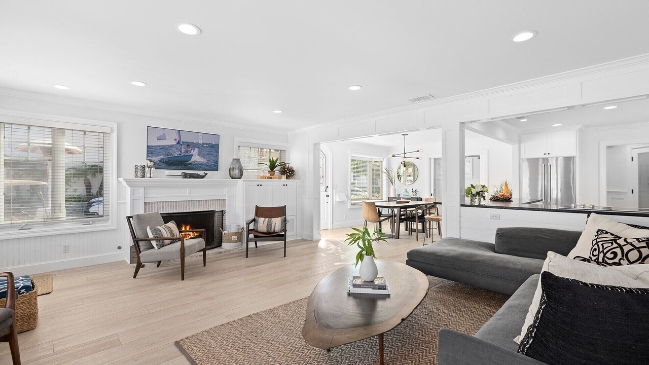 Photo of Livingroom in Balboa Island
