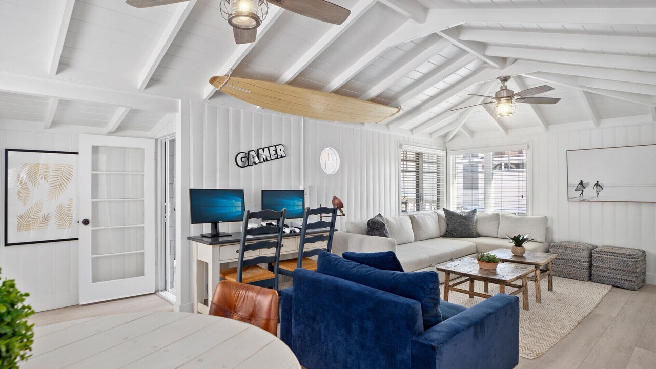Photo of Livingroom in Balboa Island