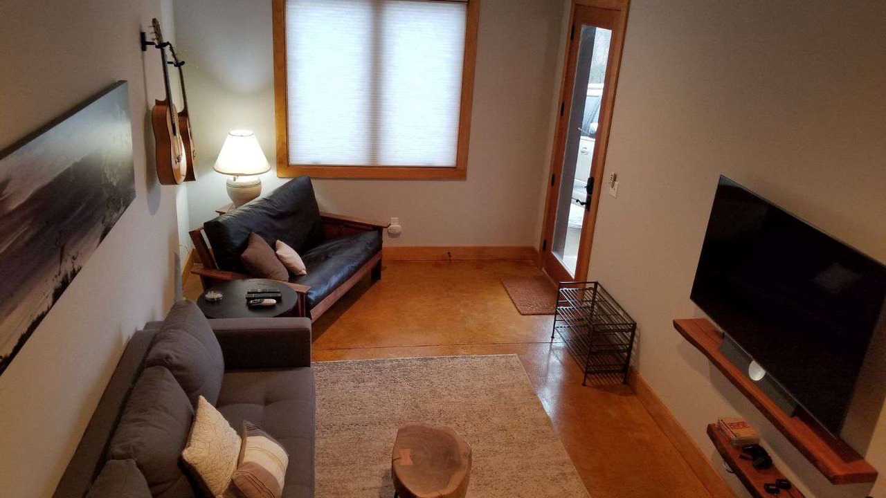 Photo of Livingroom in Asheville