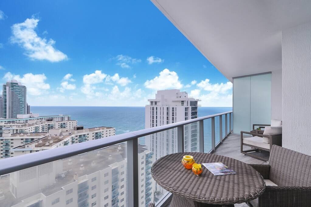 Photo of Patio Balcony in Hollywood South Central Beach