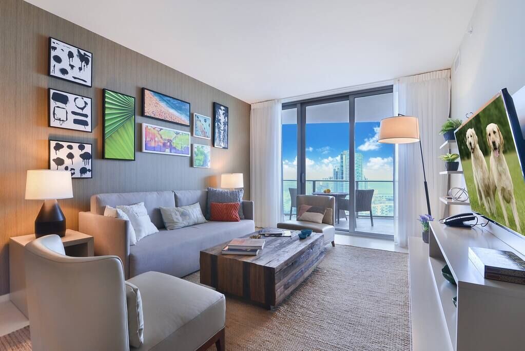 Photo of Livingroom in Hollywood South Central Beach