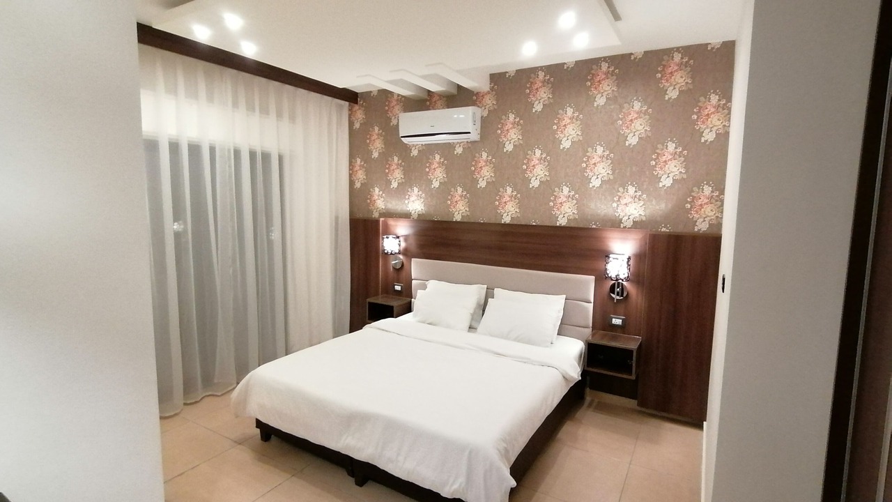 Photo of Bedroom in Al Jubeiha