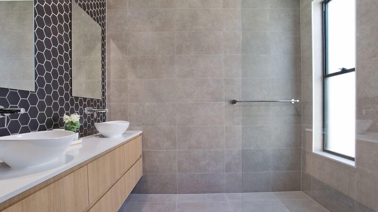 Photo of Bathroom in Broadbeach
