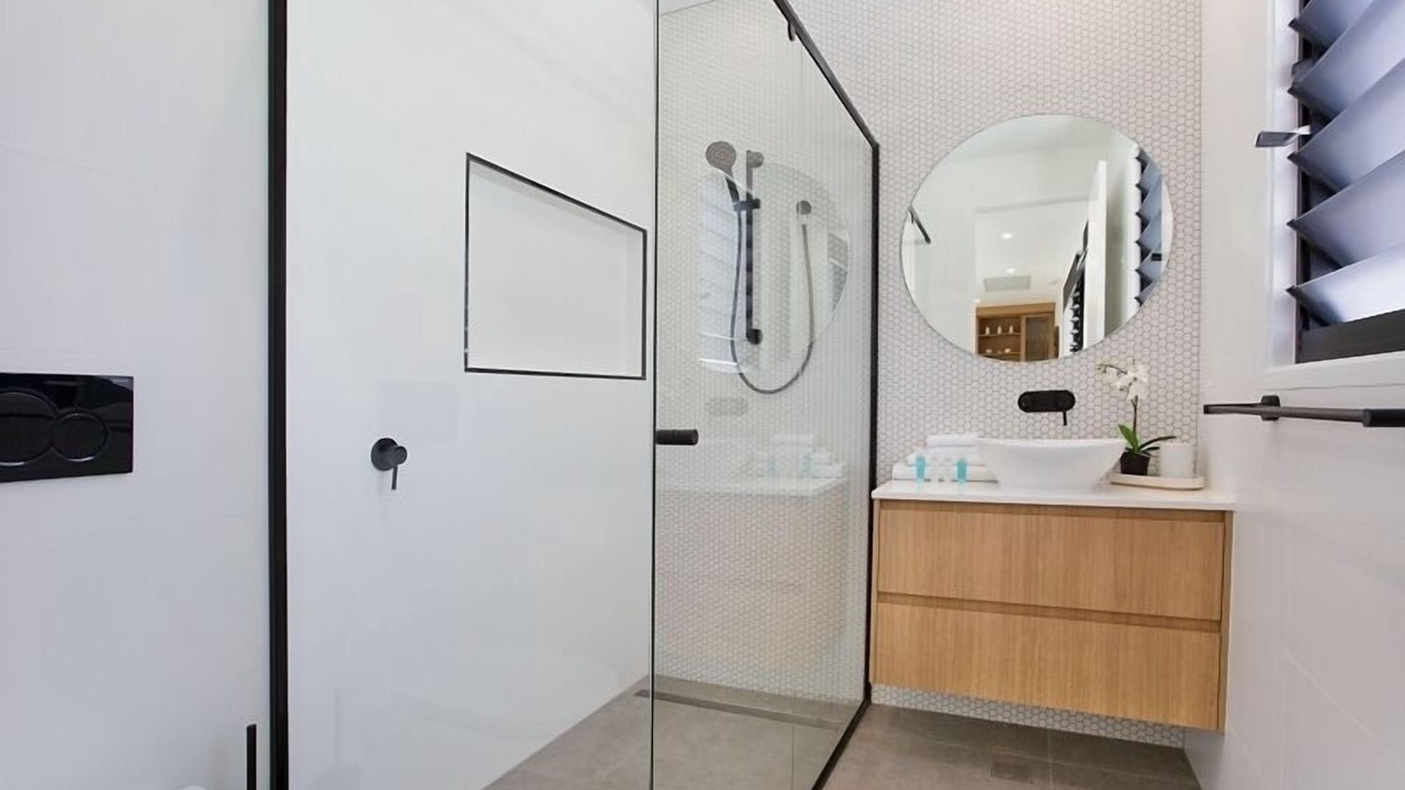 Photo of Bathroom in Broadbeach