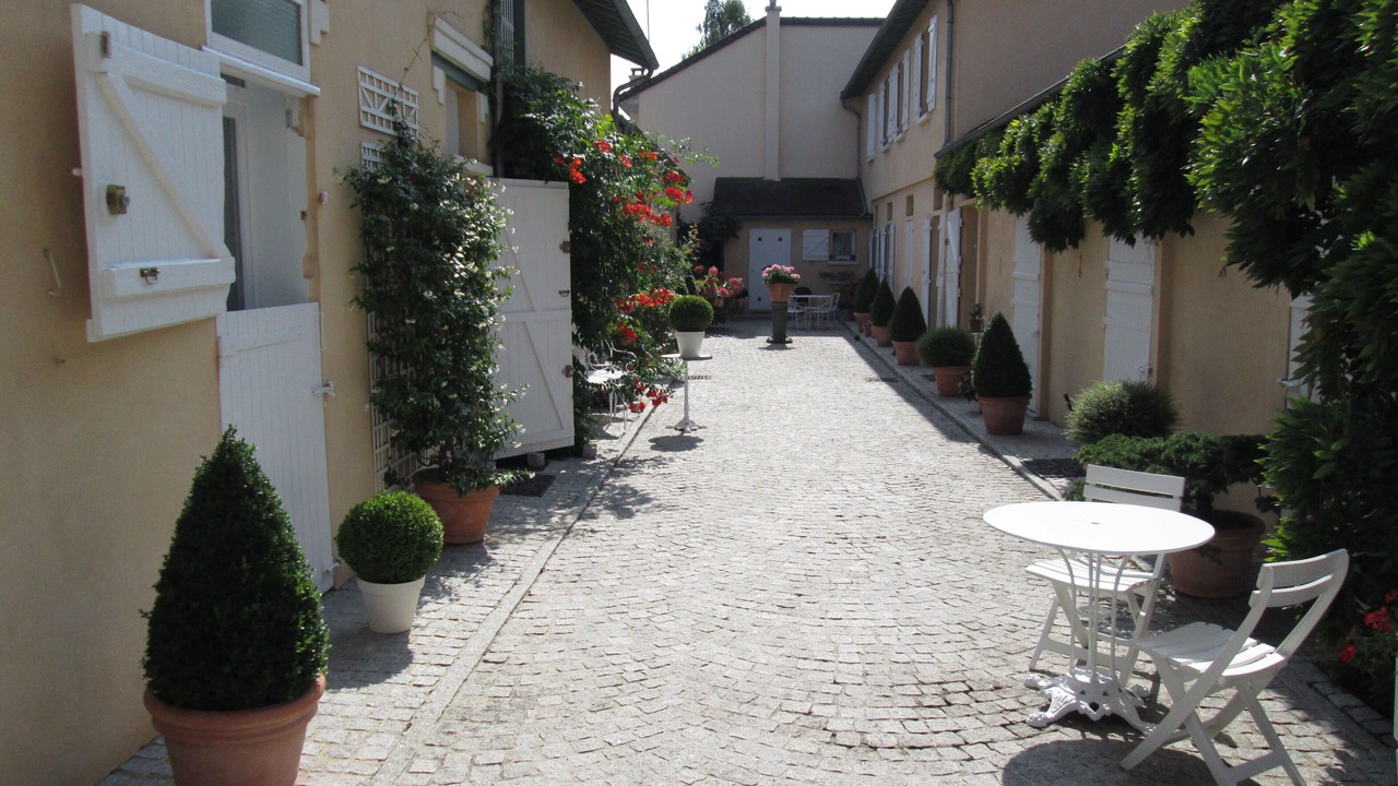 Photo of Outdoor in Maisons-Laffitte