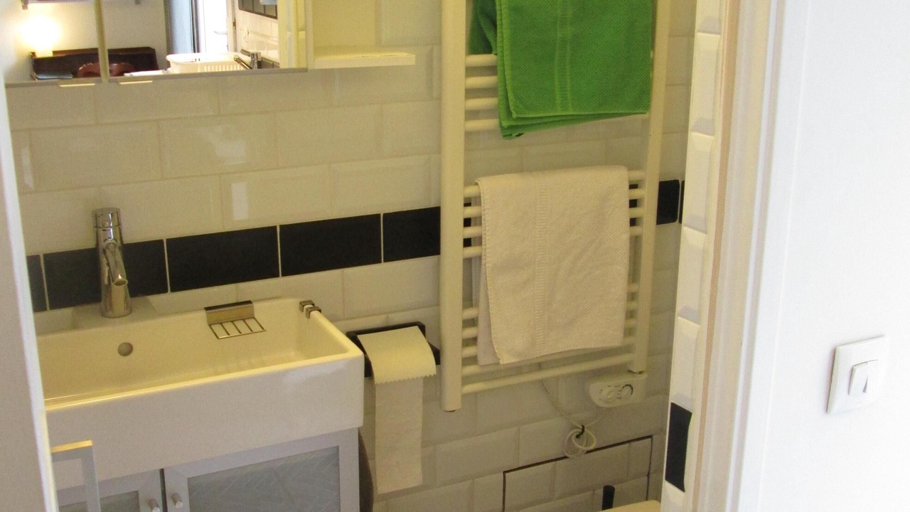 Photo of Bathroom in Maisons-Laffitte