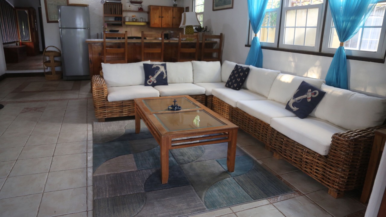 Photo of Livingroom in Treasure Beach