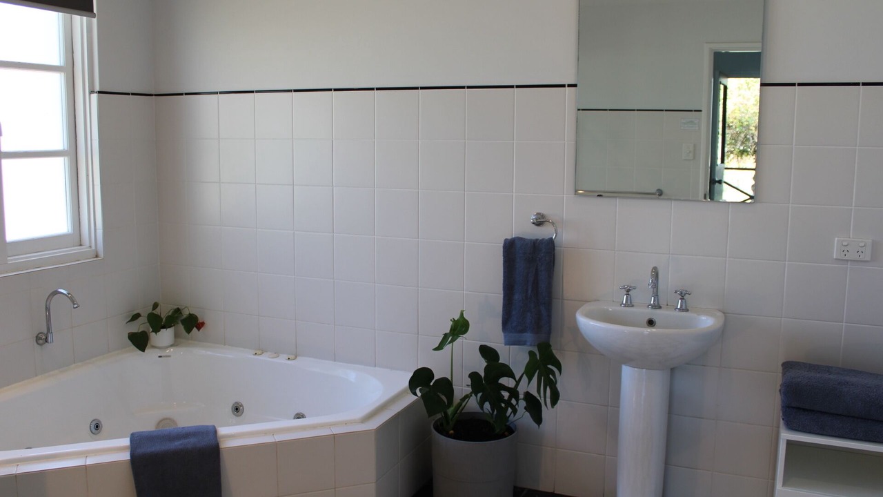 Photo of Bathroom in Baskerville