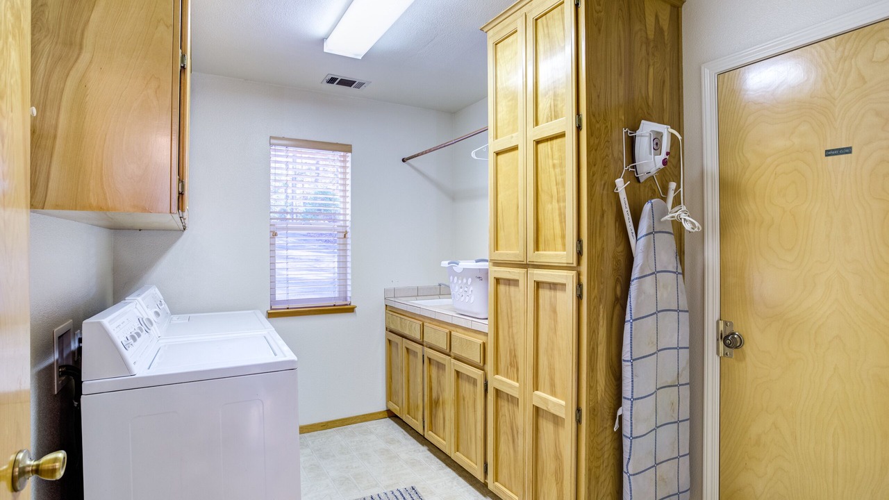 Photo of Bedroom in North Wawona