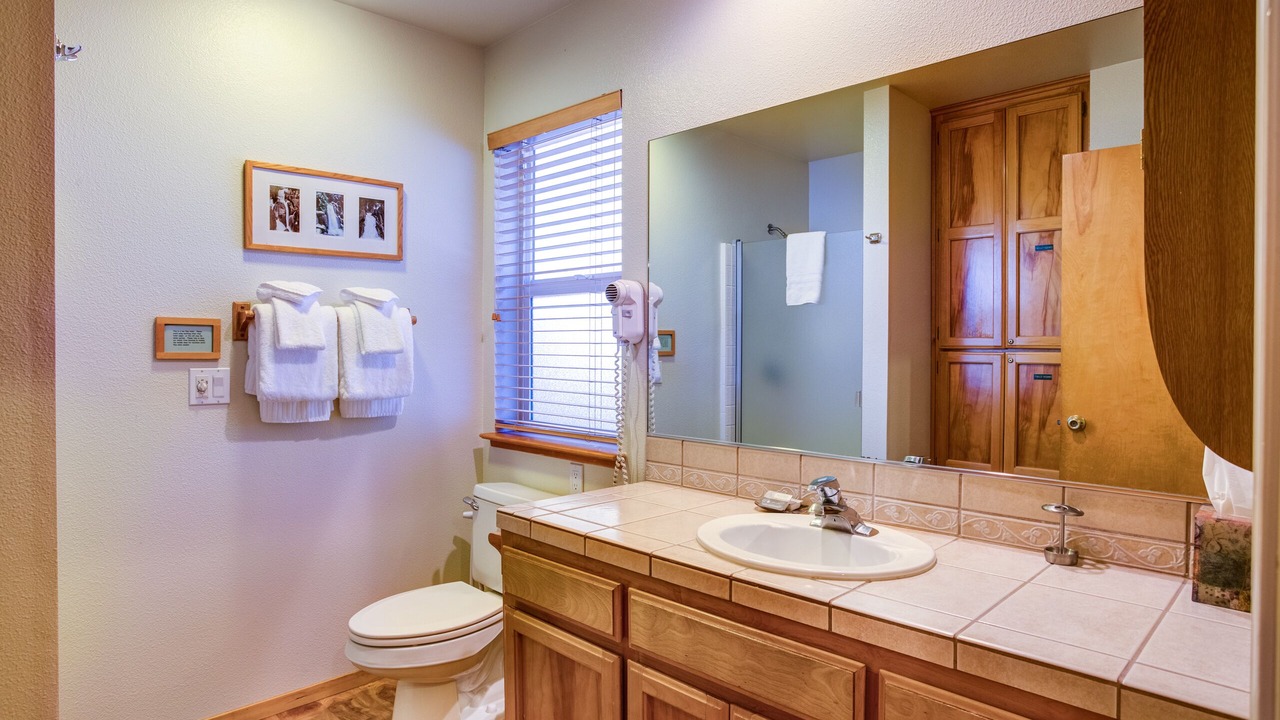 Photo of Bathroom in North Wawona