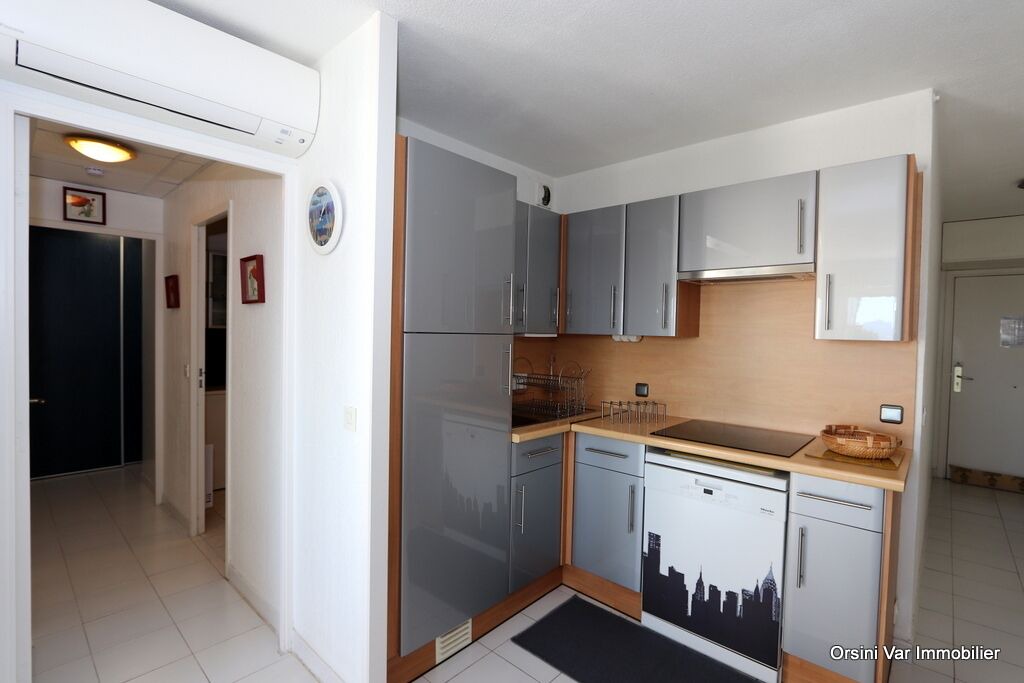 Photo of Kitchen in Saint-Raphael