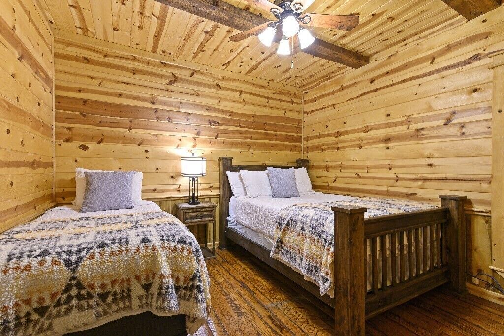 Photo of Bedroom in Broken Bow