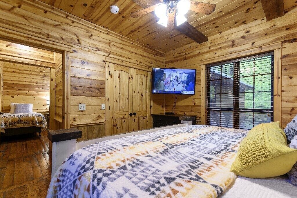 Photo of Bedroom in Broken Bow