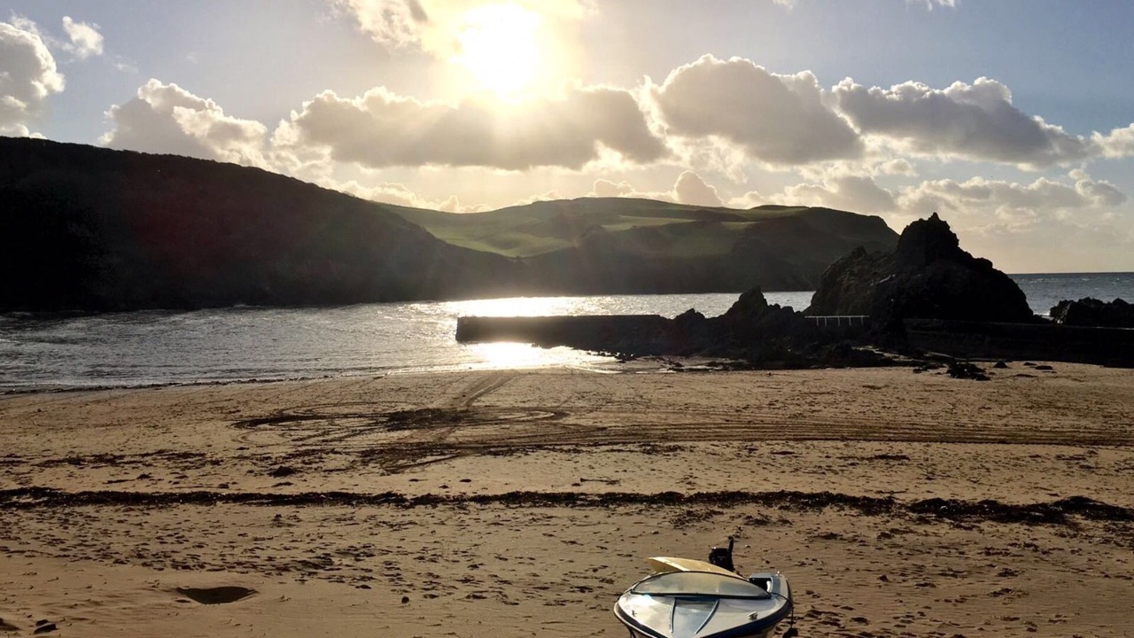 Photo of Others in Hope-Cove