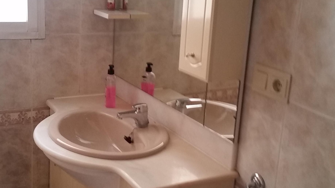 Photo of Bathroom in Benicalap