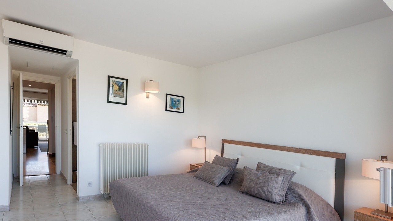 Photo of Bedroom in Cap-d'Antibes