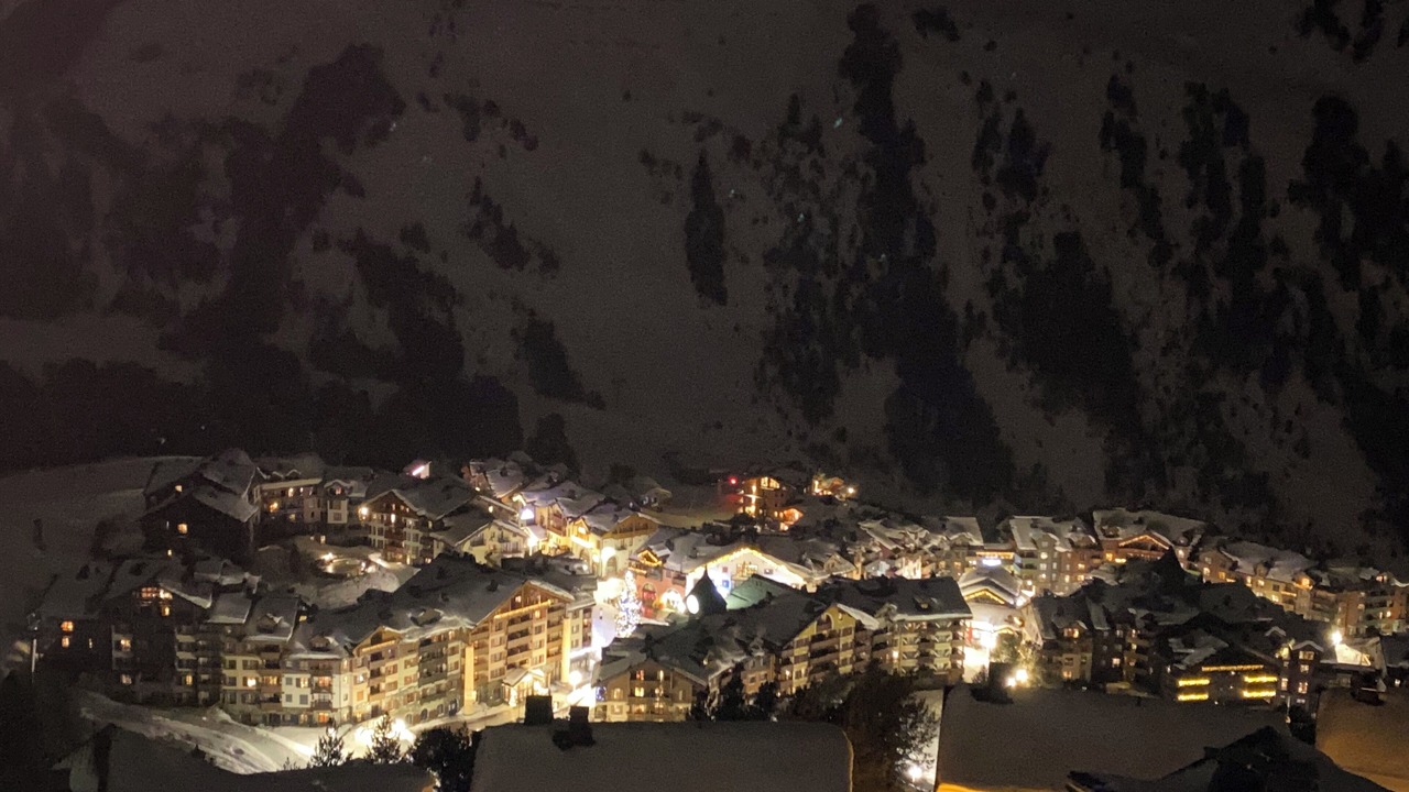 Photo of Outdoor in Arc-2000