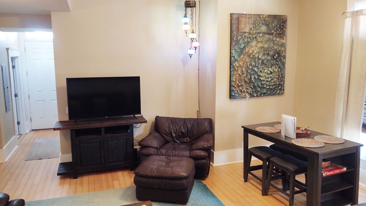 Photo of Bedroom in Metropolitan