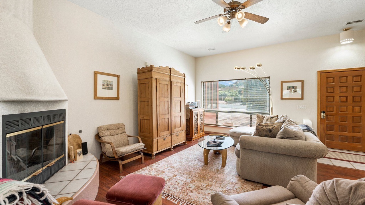 Photo of Livingroom in West Sedona