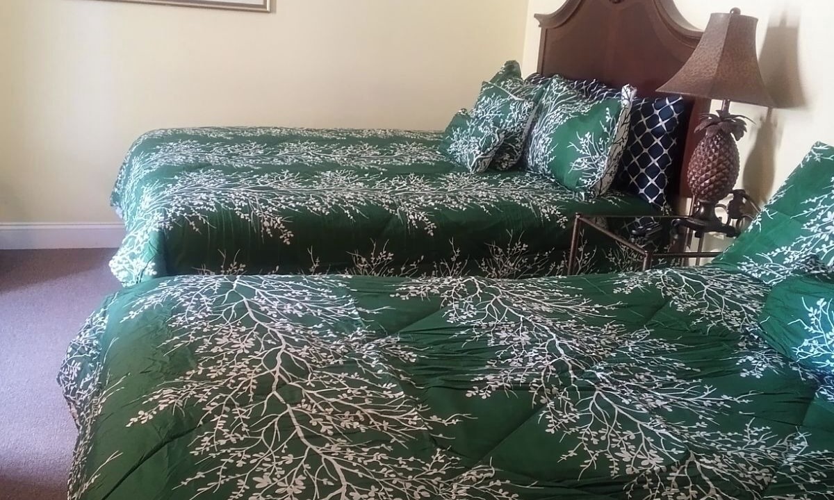 Photo of Bedroom in Crescent Beach