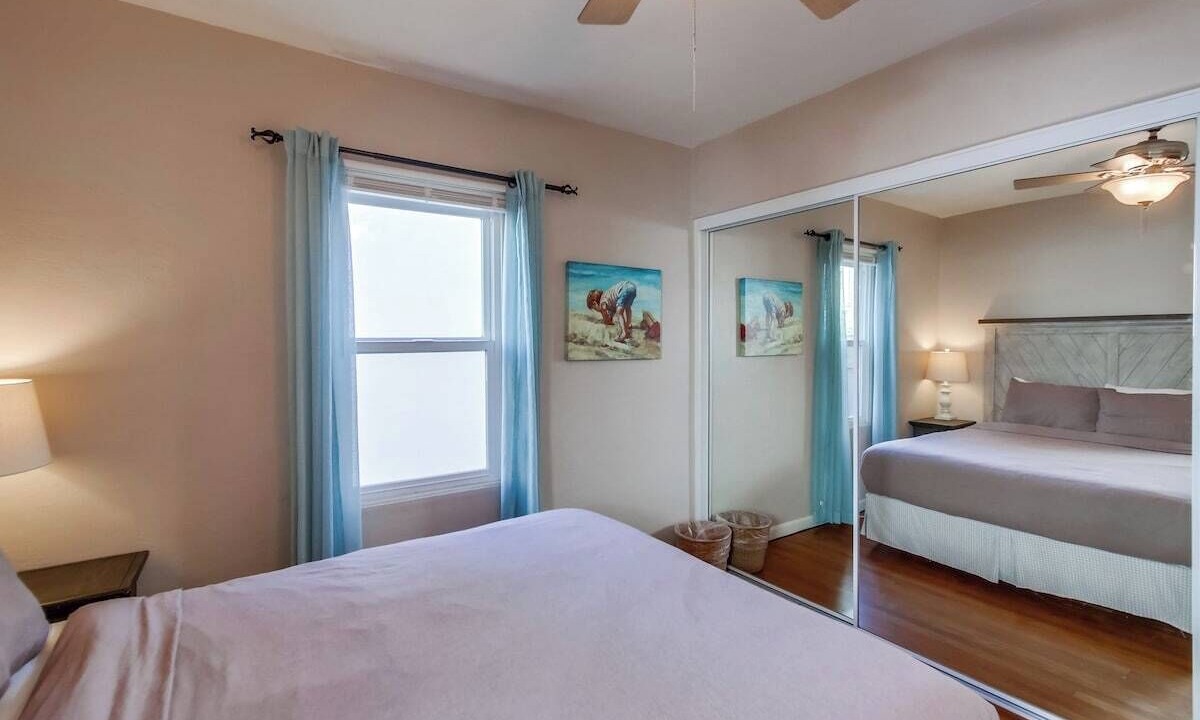 Photo of Bedroom in Pacific Beach