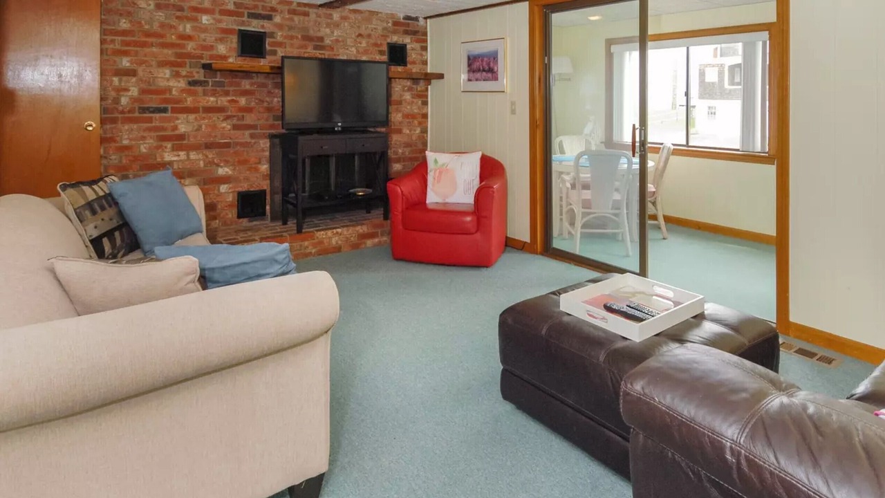 Photo of Livingroom in Wells Beach
