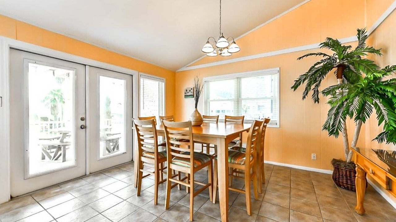 Photo of Patio Balcony in Pirates Beach