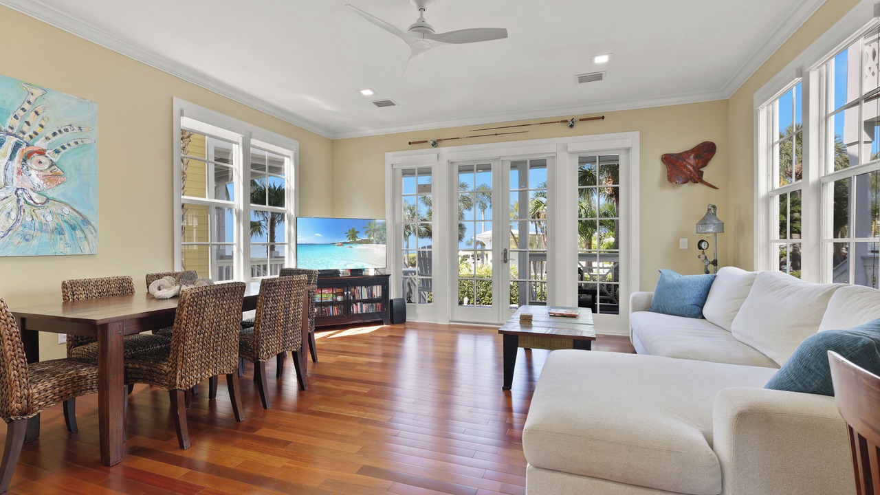 Photo of Livingroom in Islamorada