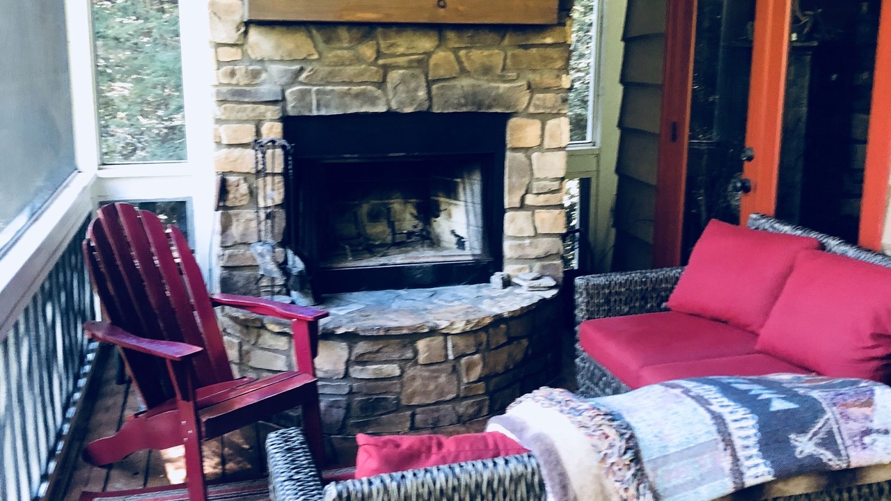 Photo of Livingroom in Blue Ridge