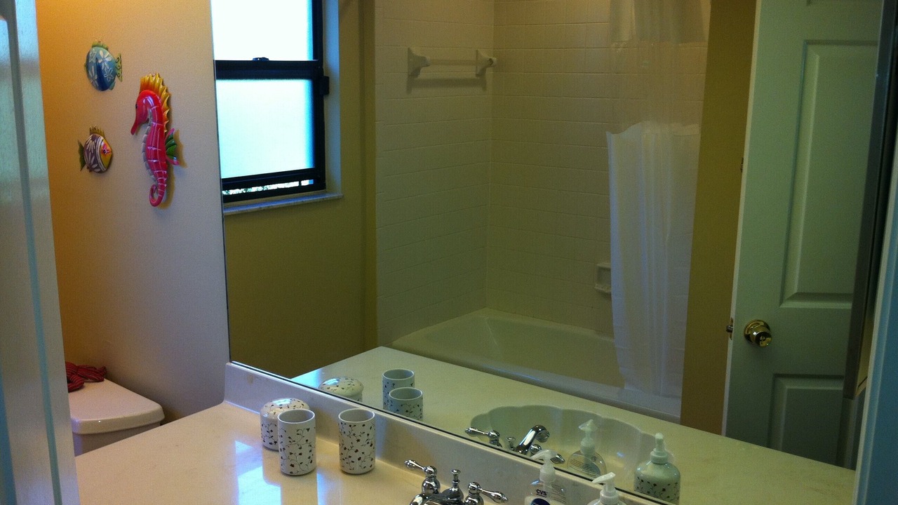 Photo of Bathroom in Kings Lake