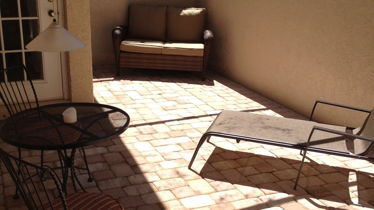 Photo of Patio Balcony in Kings Lake
